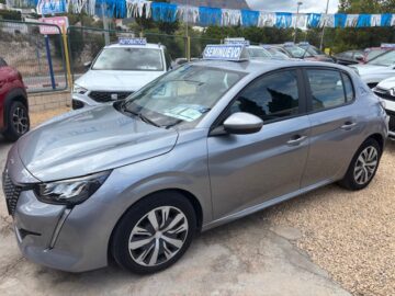 PEUGEOT N208